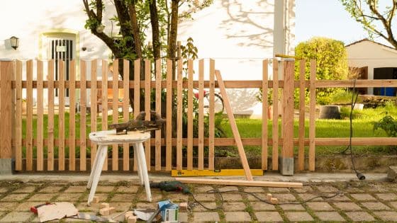 Wooden Fences vs Metal Fences in the Australian Climate